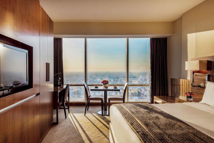 Room 49 of 180