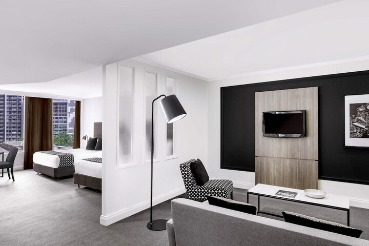 Room 15 of 52