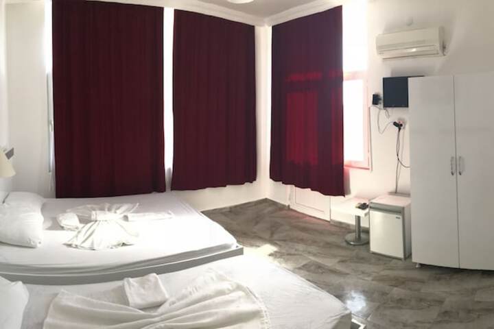 Room 6 of 37