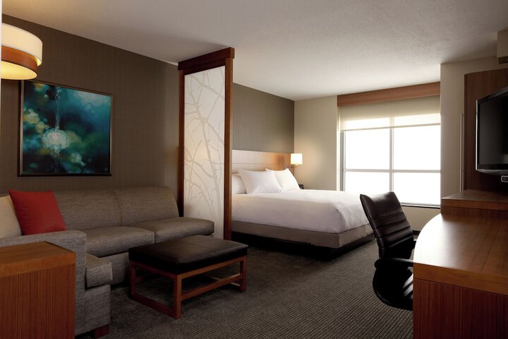 Room 17 of 32
