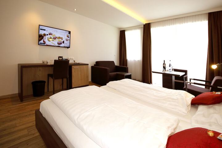 Room 14 of 69
