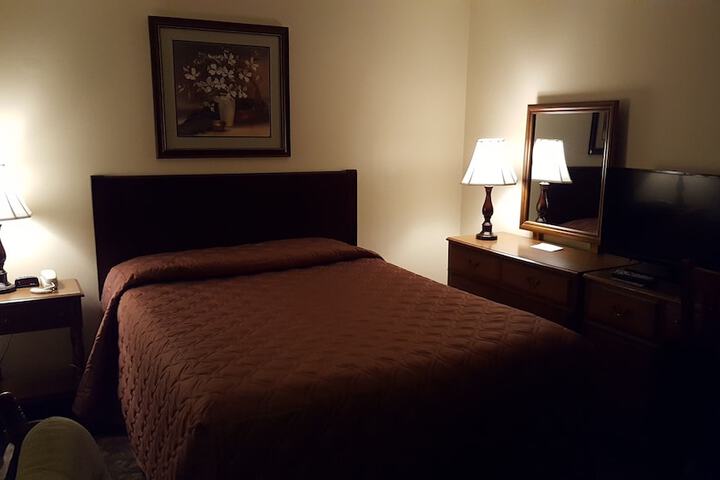 Room 15 of 68