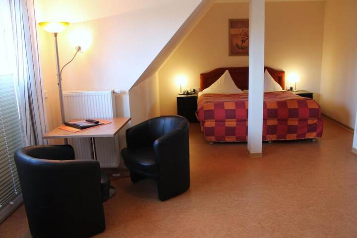 Room 10 of 47