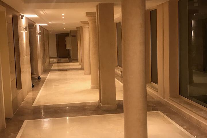 Ballroom/Hall 96 of 145