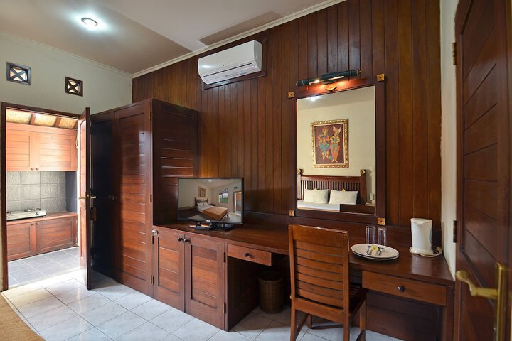 Room 2 of 26