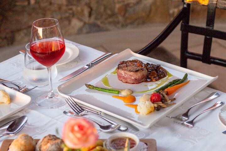 Dining 153 of 218