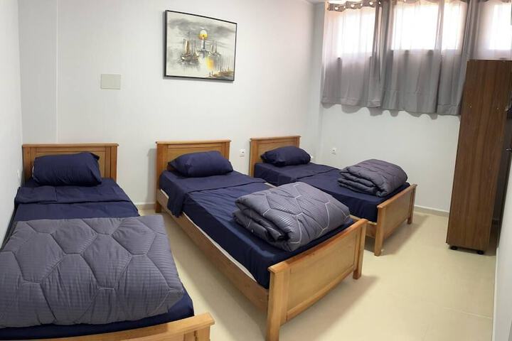 Room 3 of 7