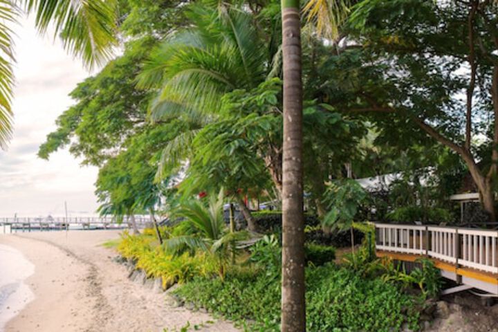 Beach 142 of 157