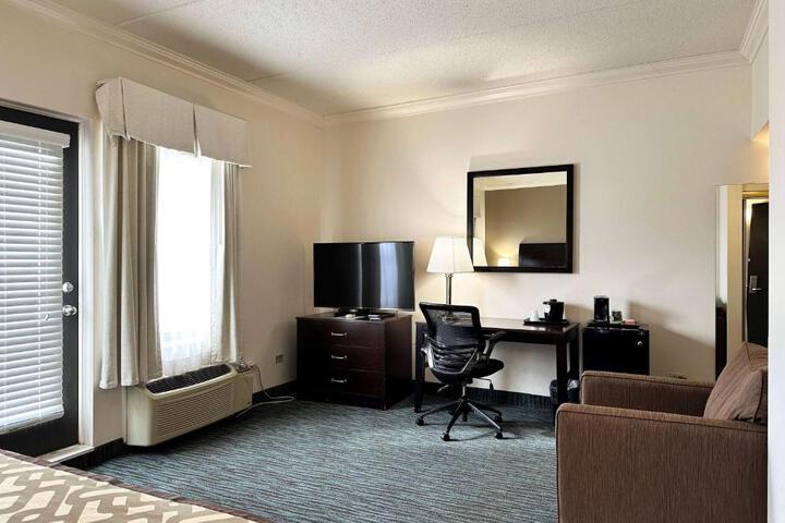 Suite Room