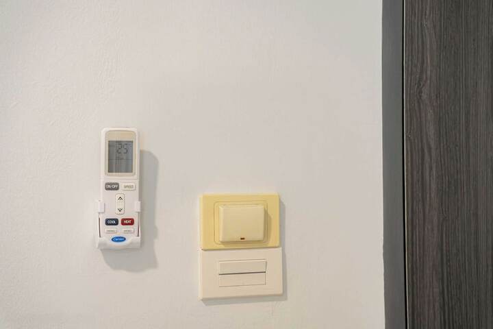 Room 100 of 216