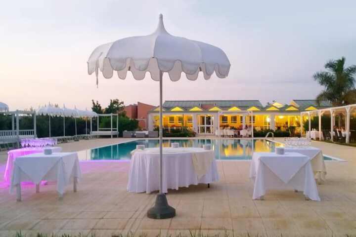 Hotel Pool