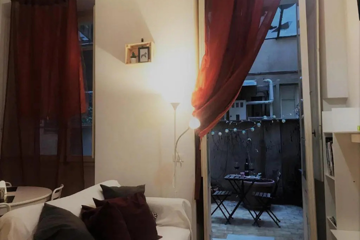 Room 2 of 13
