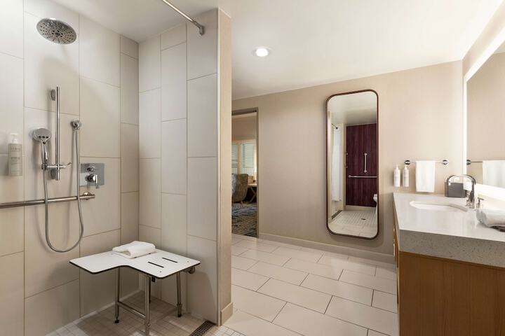 Bathroom shower