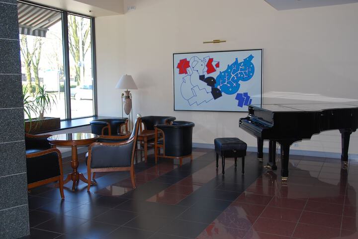 Hotel Interior 6 of 33