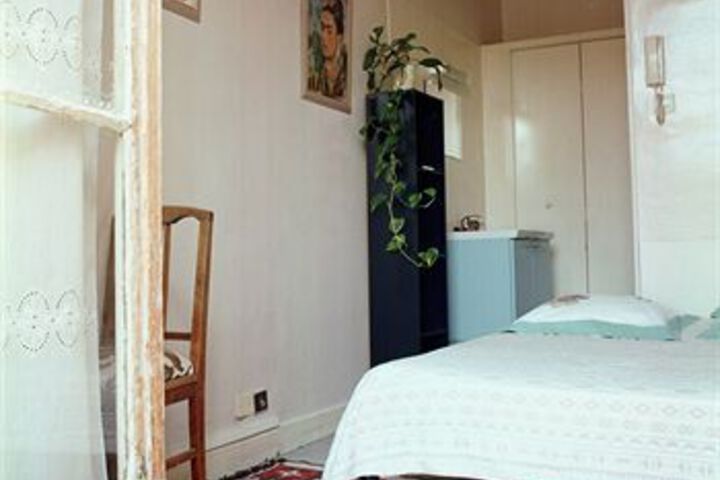 Room 12 of 30