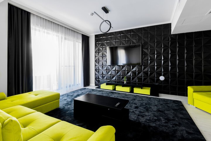 Room 32 of 59