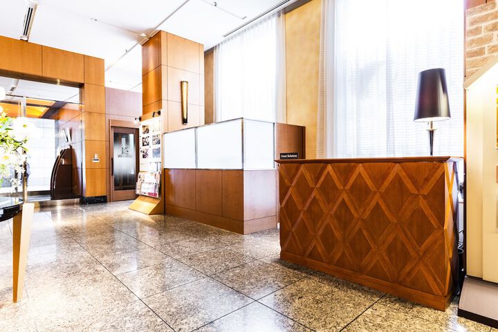 Concierge desk