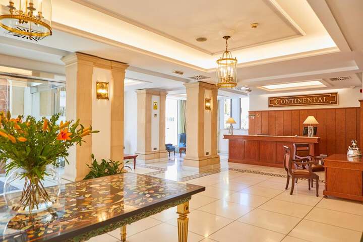 Guest Lobby