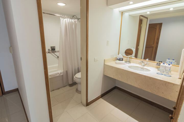 Room 21 of 61
