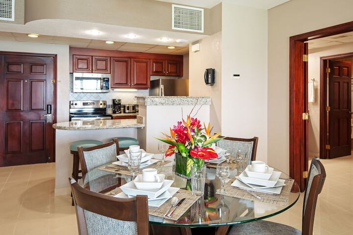 Dining Photos