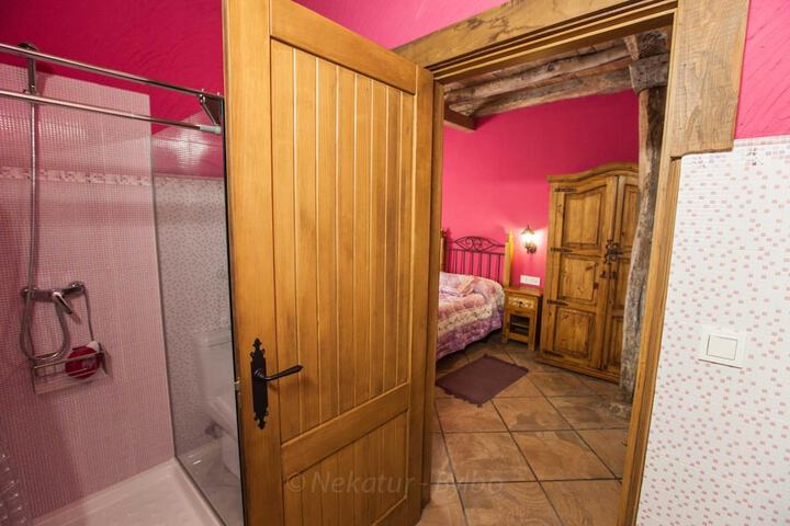 Room 26 of 37
