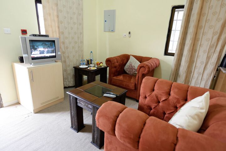 Photo of Montreal Hotel - Al Shobak