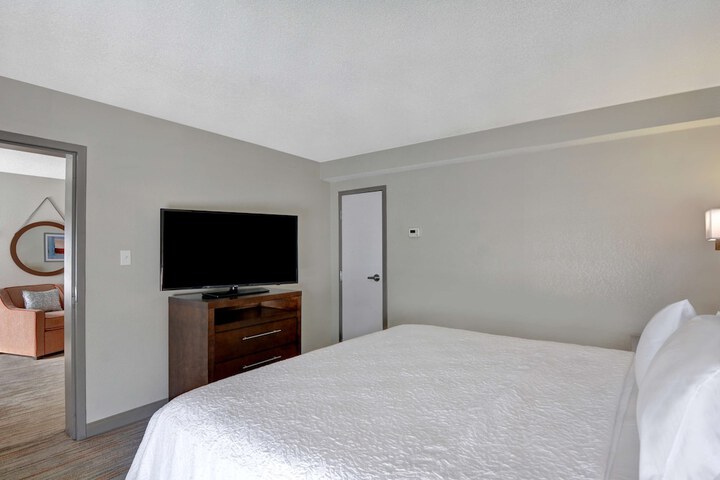 Room 15 of 60