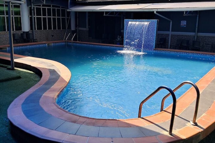 Pool 23 of 37