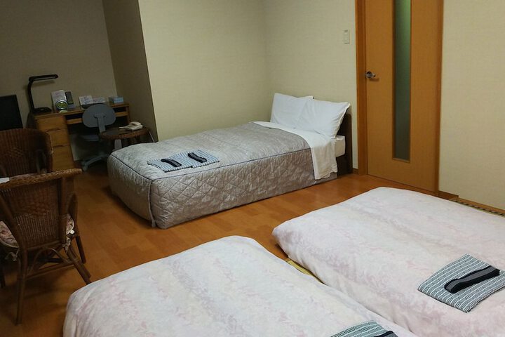 Room 21 of 80