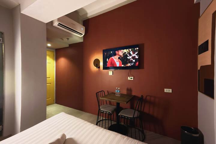 Room 25 of 69