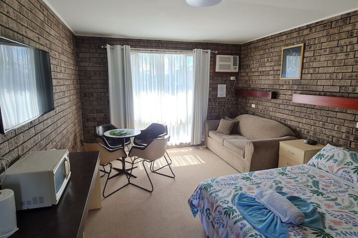 Room 18 of 52