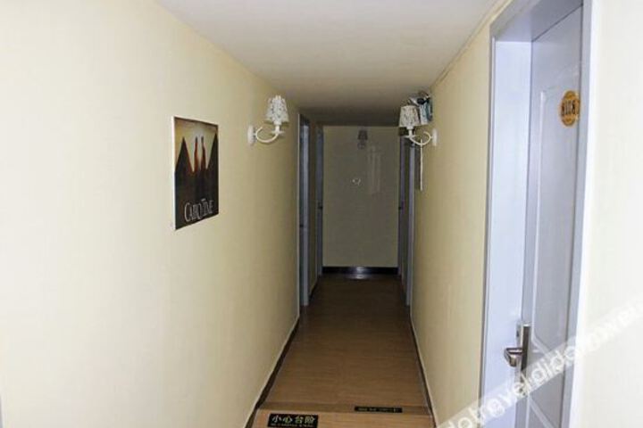 Hotel Interior 8 of 20