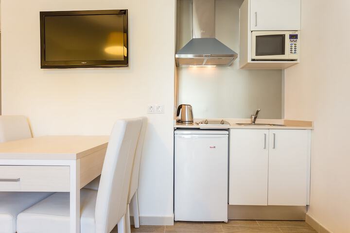 Private kitchenette