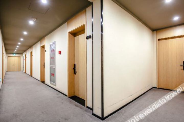 Hotel Interior 16 of 43