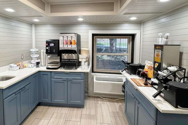 Breakfast area