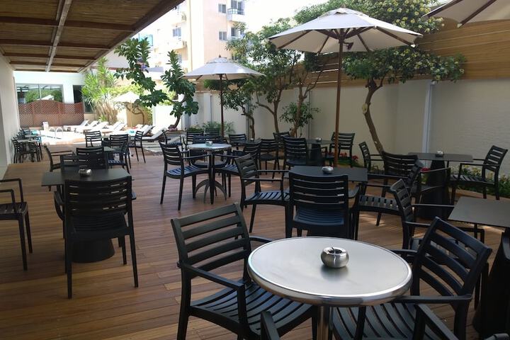 Terrace/Patio 43 of 45