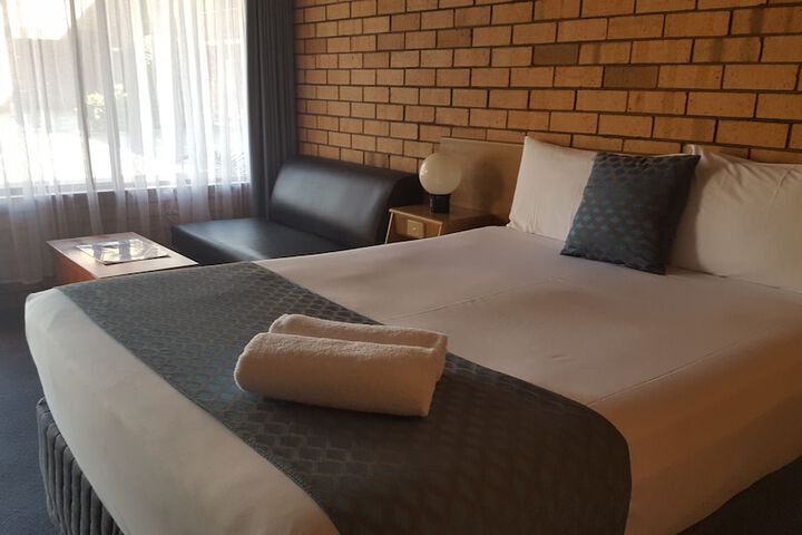 Room 34 of 68