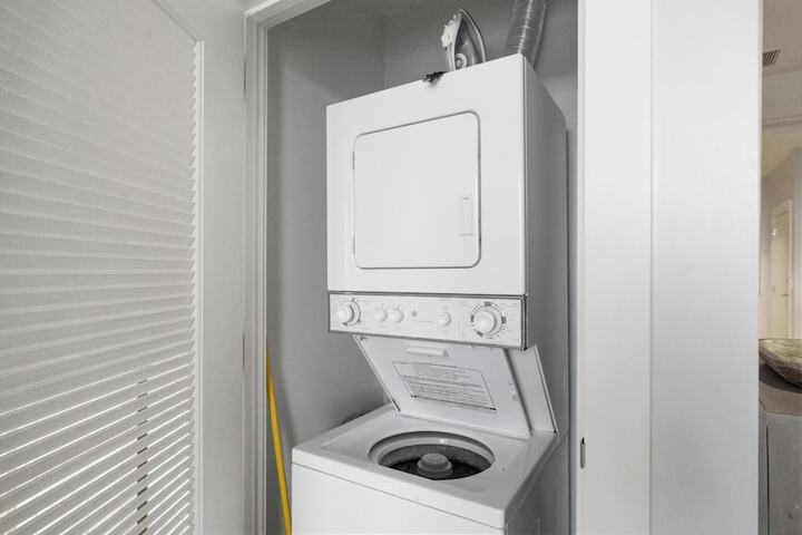 Laundry 48 of 94