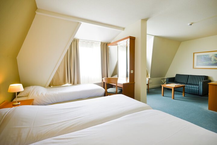 Room 17 of 41