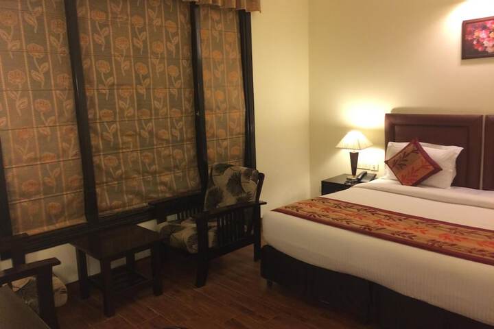 Room 15 of 35