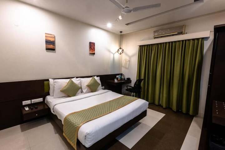 Room 6 of 54