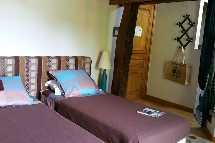 Room 6 of 31