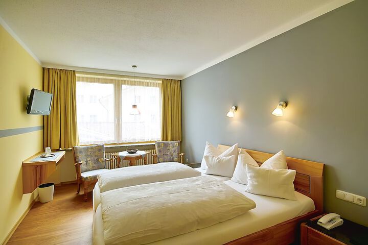 Room 17 of 52