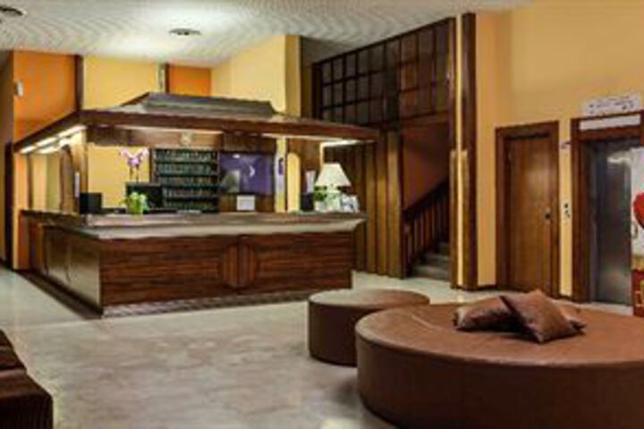 Hotel Interior 22 of 34