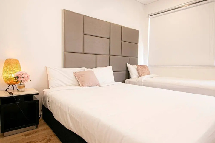 Room 5 of 13