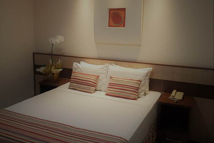 Room 28 of 53