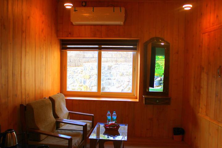 Room 51 of 72