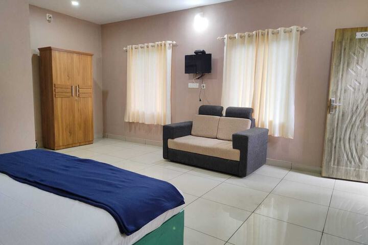 Room 2 of 23