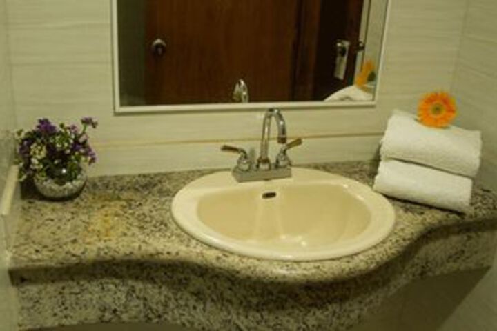 Room 3 of 46