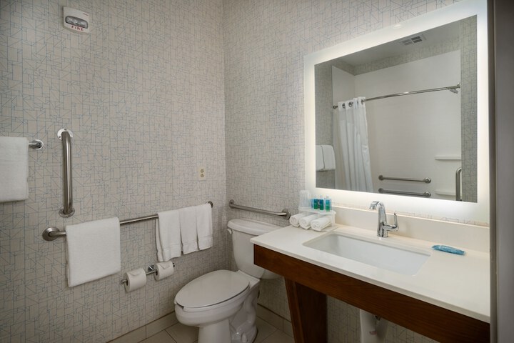Room 7 of 39